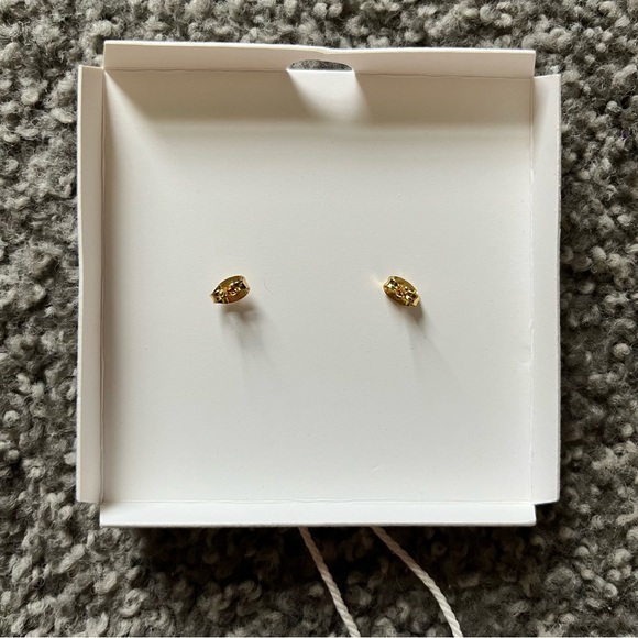 Jade & stone gold jewelry NWT never worn or used 4 peice set - Picture 5 of 5